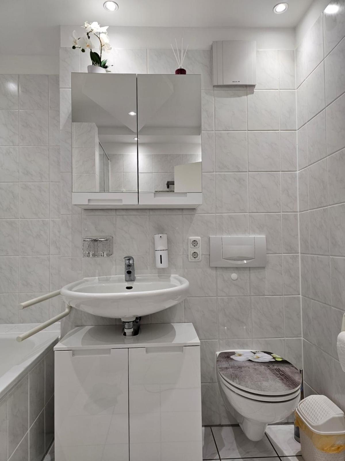 New Apartment Mit Terrasse هانوفر المظهر الخارجي الصورة
